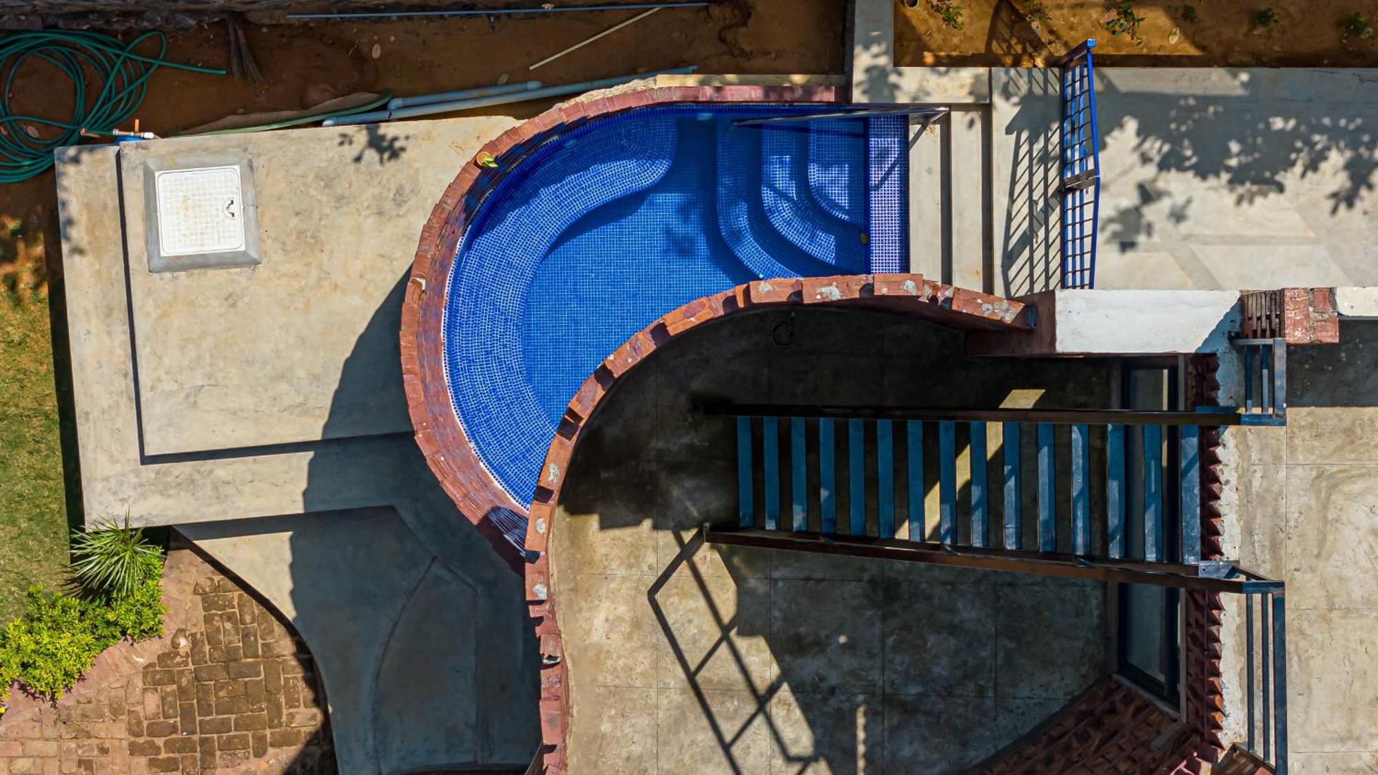 Pool Villa-House Of The Dancing Cactus Пондичерри Экстерьер фото